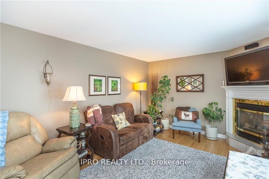 1436 Boyer Road photo 3