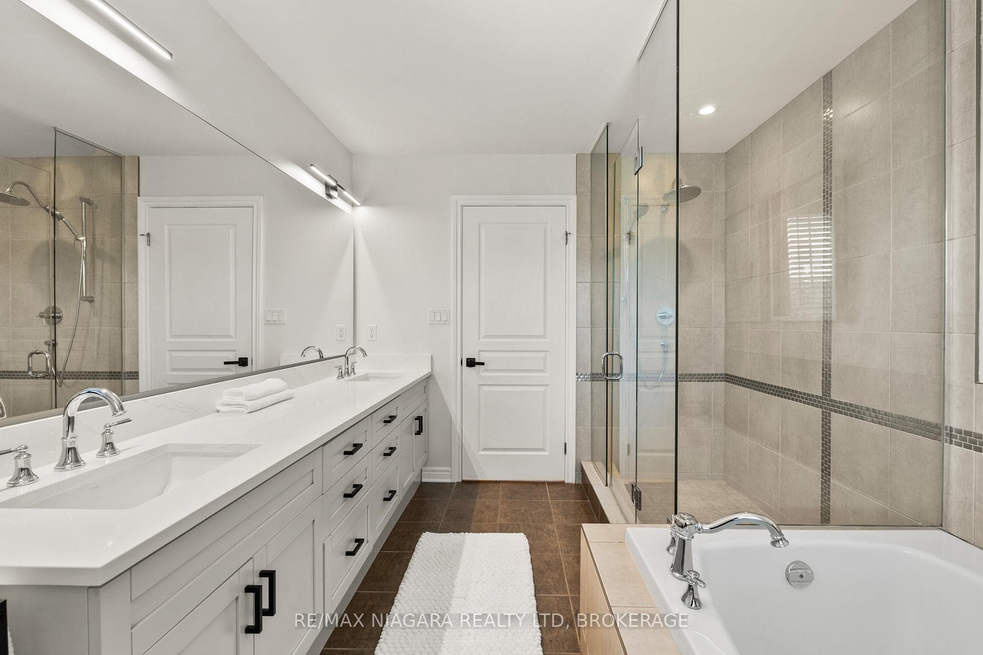 24 Red Haven Drive photo 23