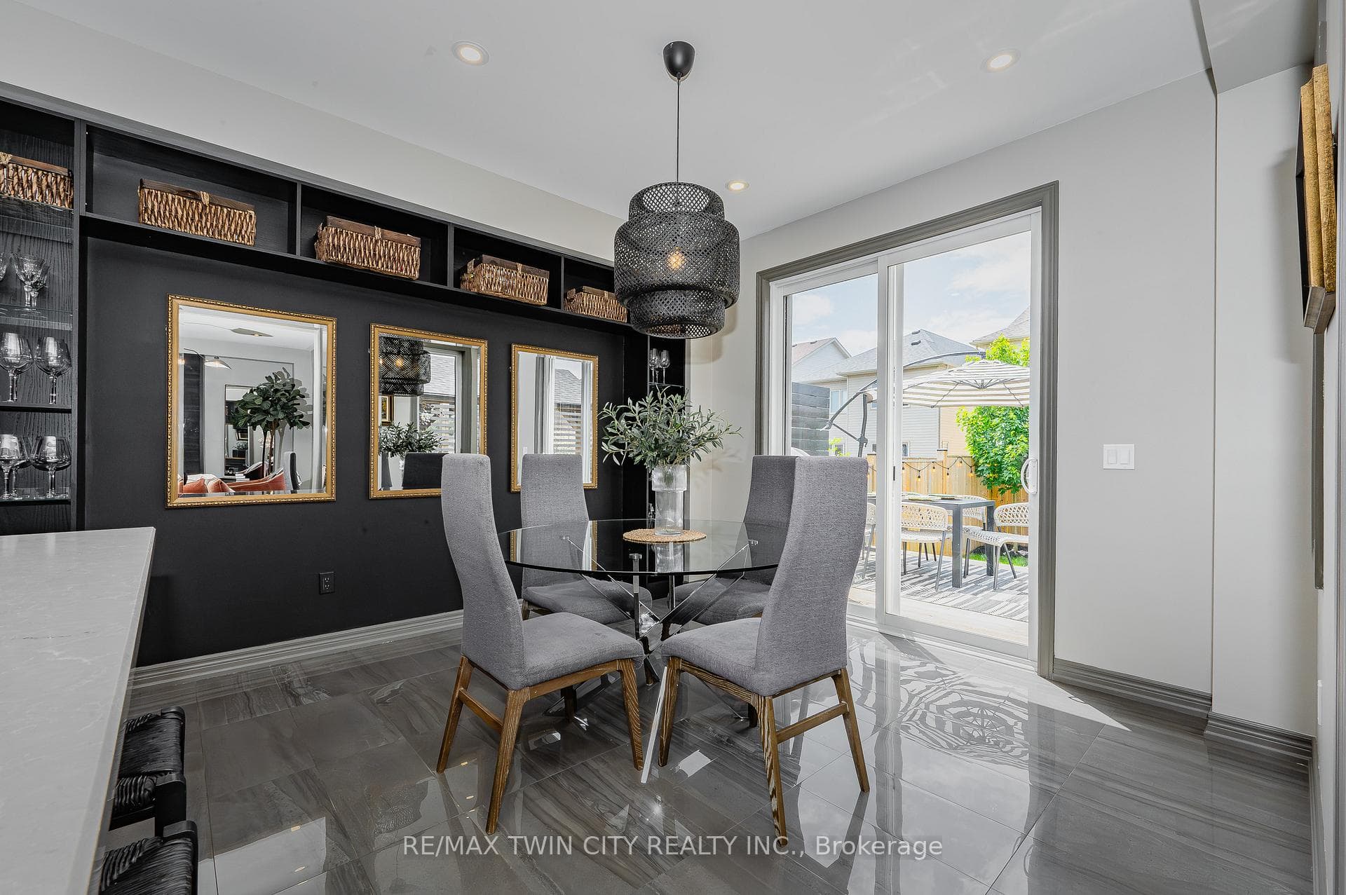 29 McFarlane Crescent photo 16