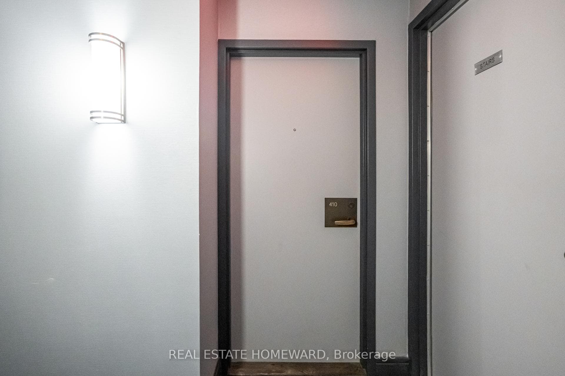 25 Maitland Street Unit 410 photo 32