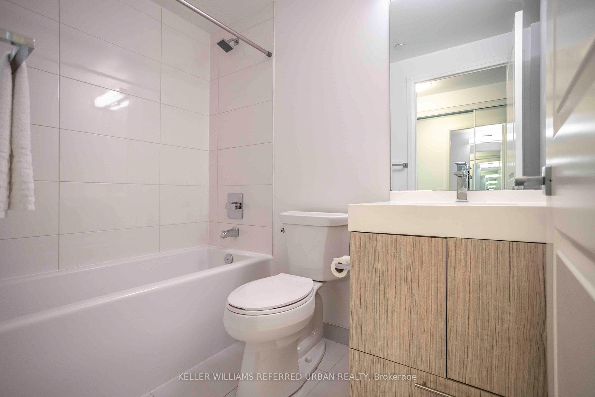 251 Jarvis Street Unit 1610 photo 14