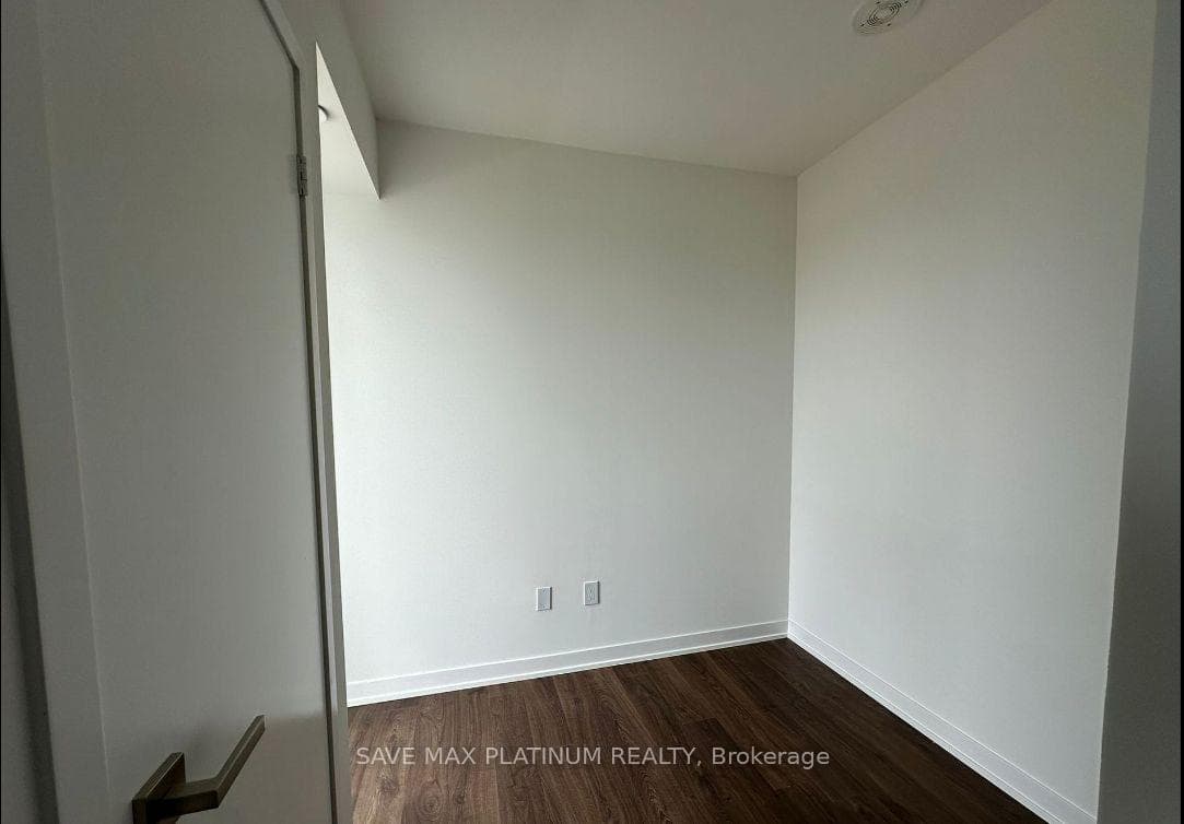 500 Wilson Avenue Unit 1009 photo 13