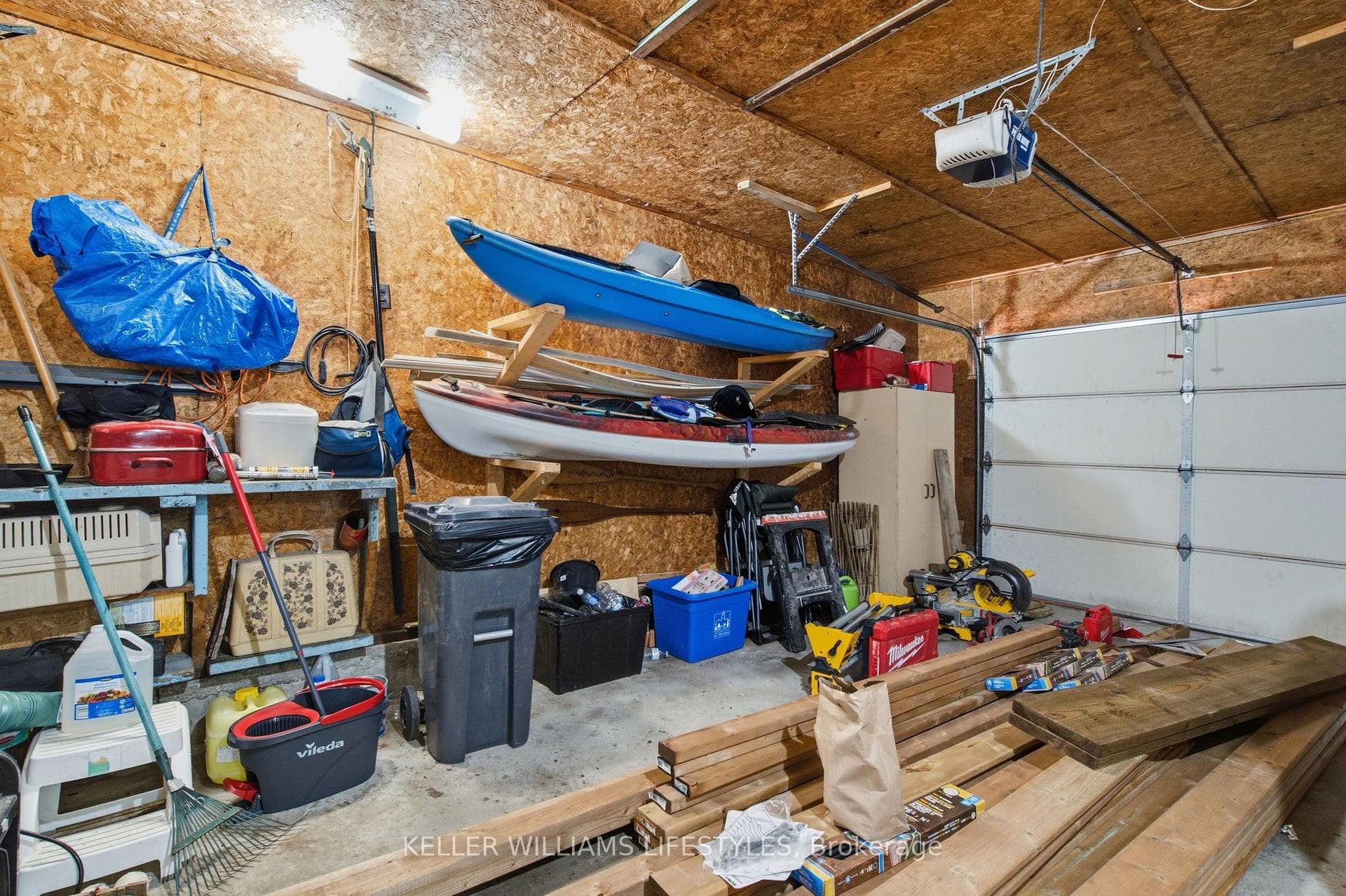 Attached Garage