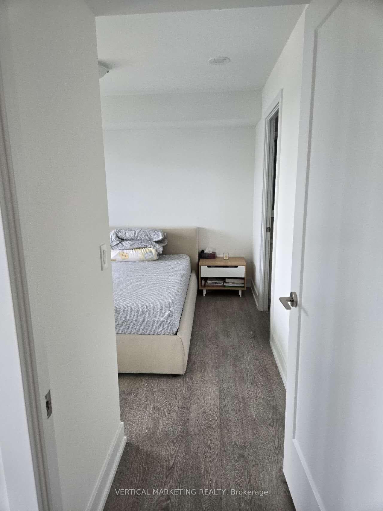 5 Mabelle Ave Avenue Unit 1428 photo 23