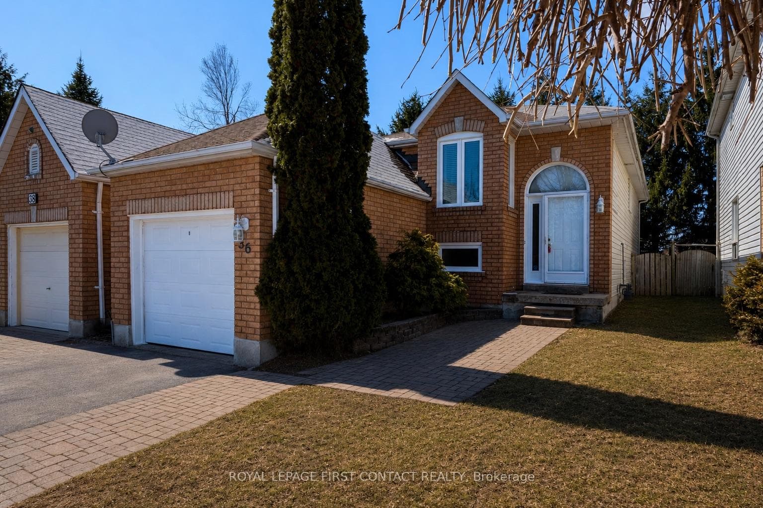 36 CHURCHLAND Drive photo 1