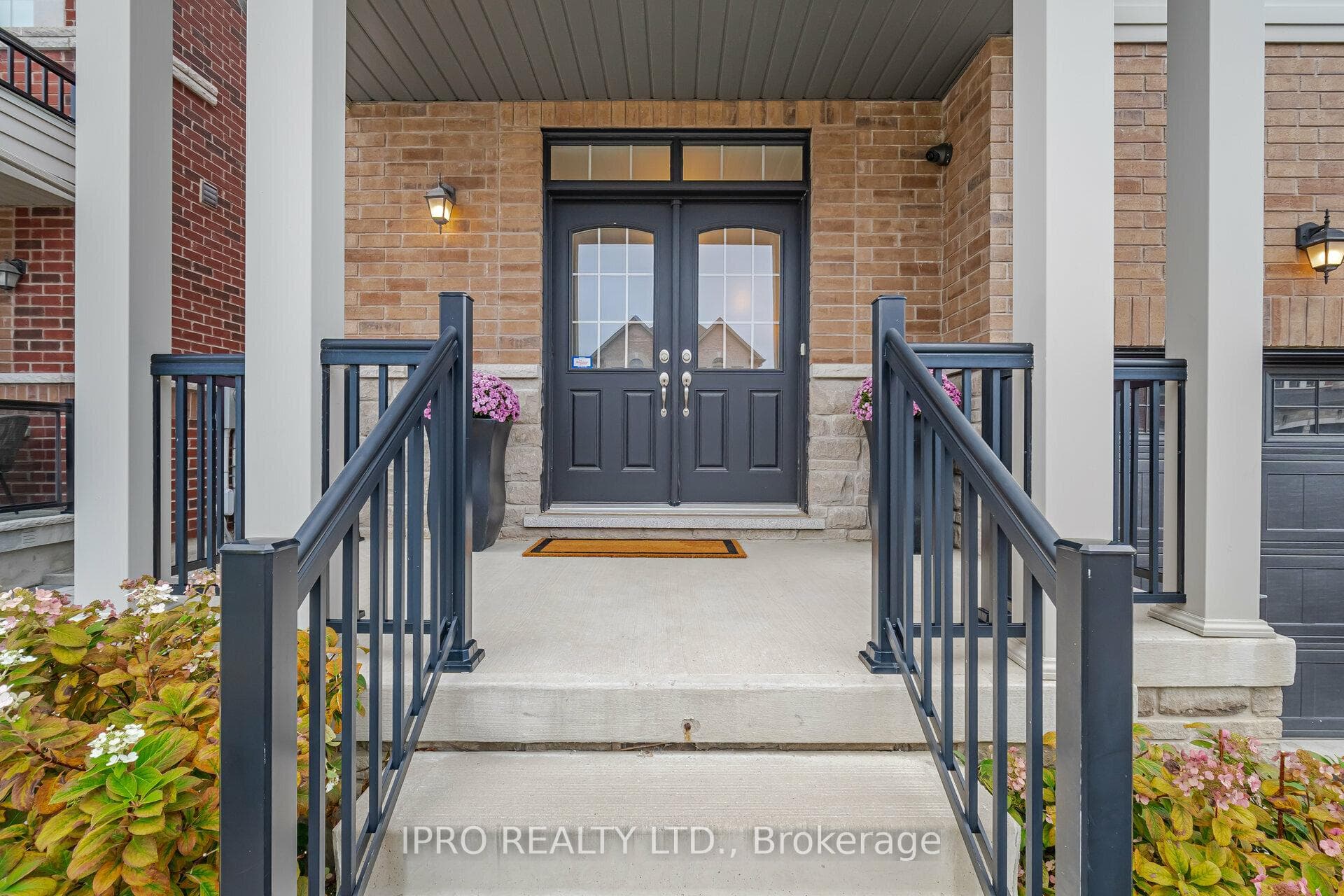 25 Alistair Crescent photo 2
