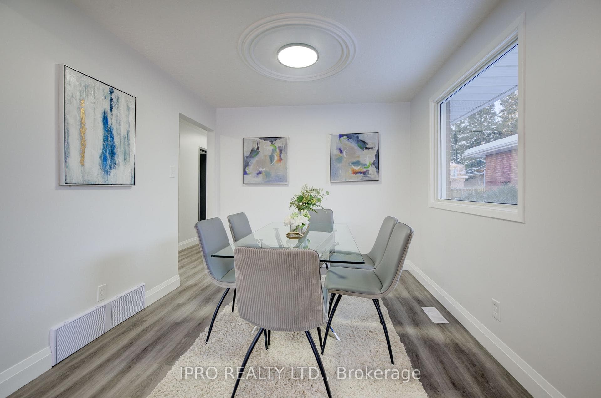 18 Martinglen Crescent photo 10