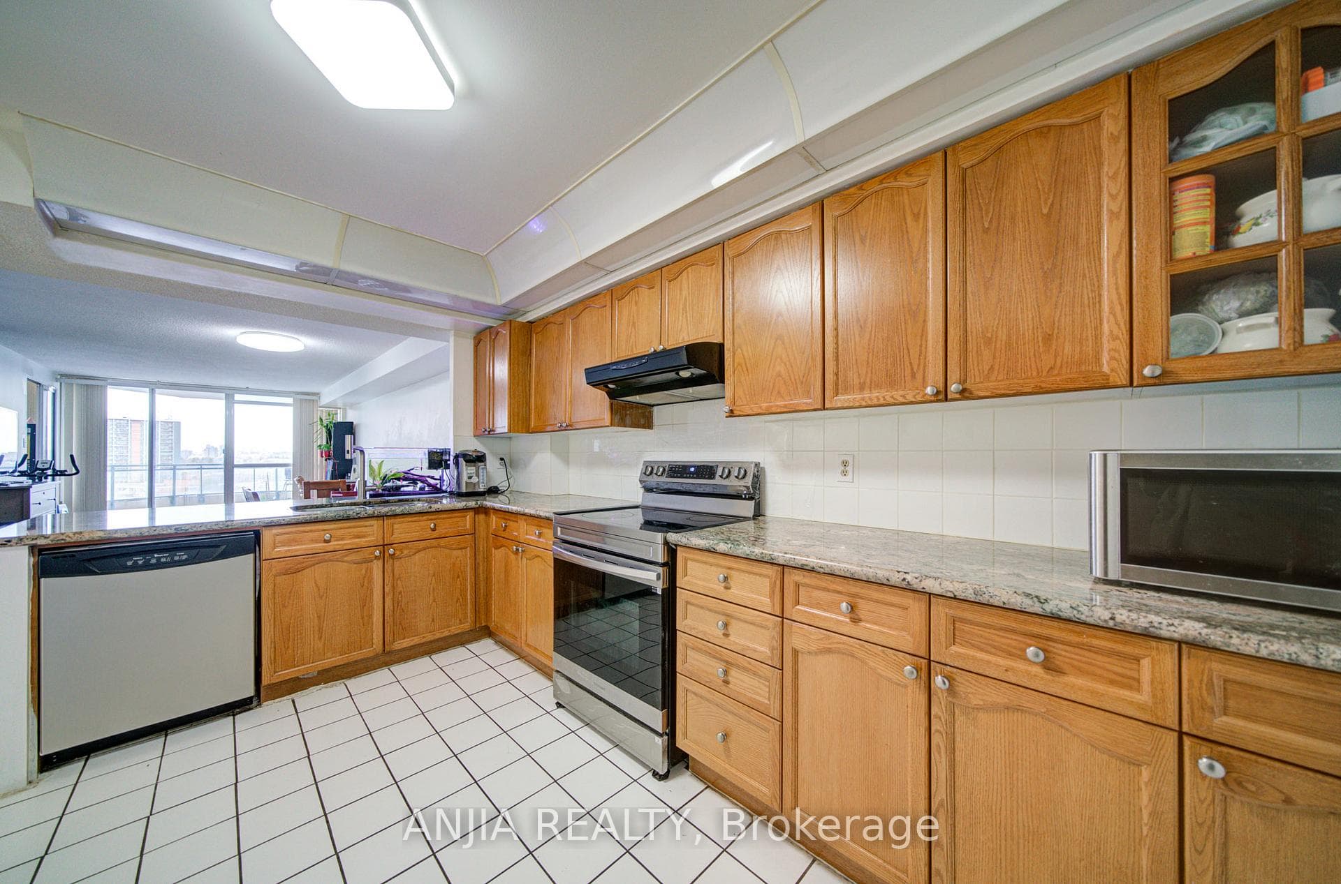 4727 Sheppard Avenue Unit 1208 photo 11