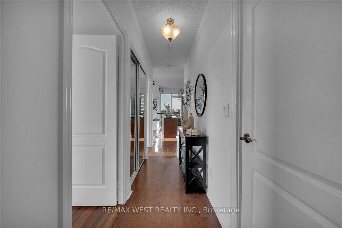 2119 Lake Shore Boulevard Unit 604 photo 11
