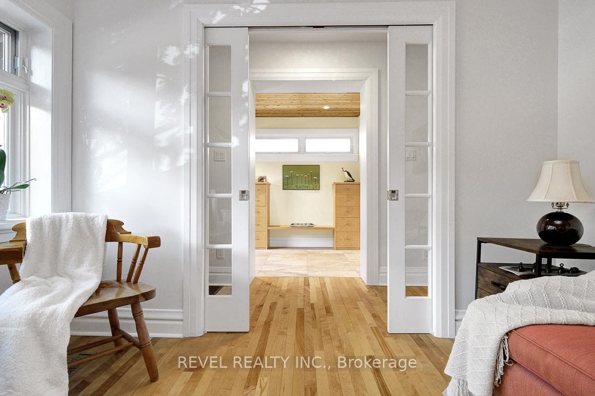 28 Broadway Avenue photo 6