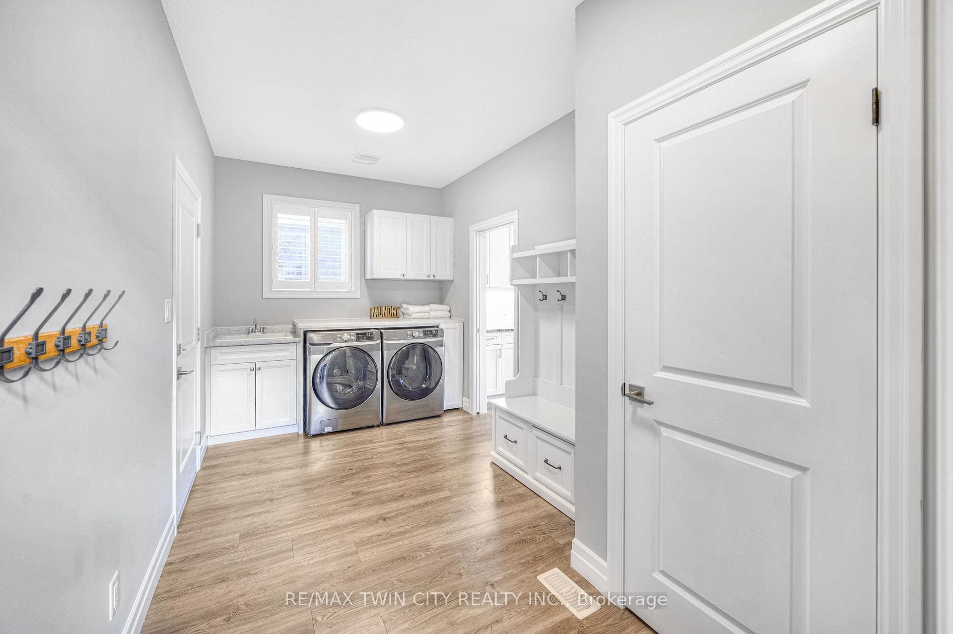 150 Mountain Holly Court photo 4