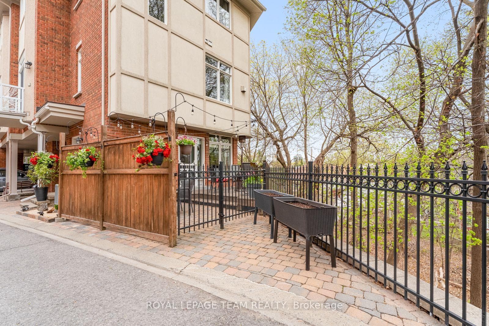 520 Queen Elizabeth Drive Unit 27 photo 33