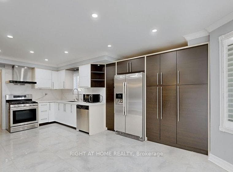 1 Belvedere Crescent Unit (Upper) photo 7