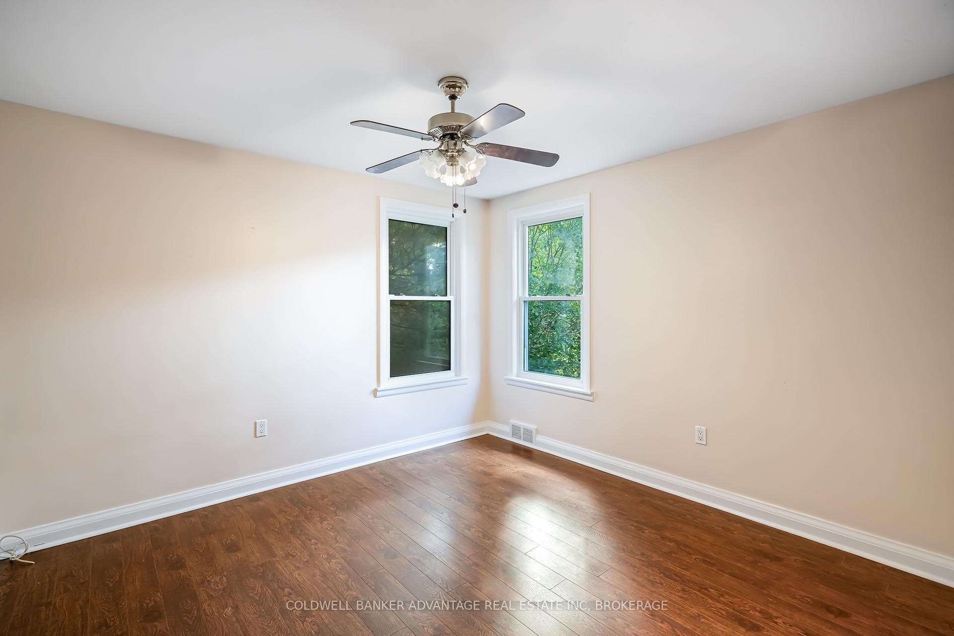 218 Canboro Road photo 13