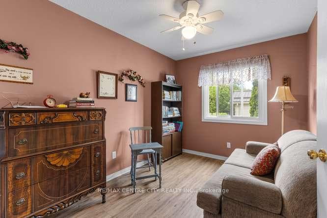 463 Exmouth Circle photo 4