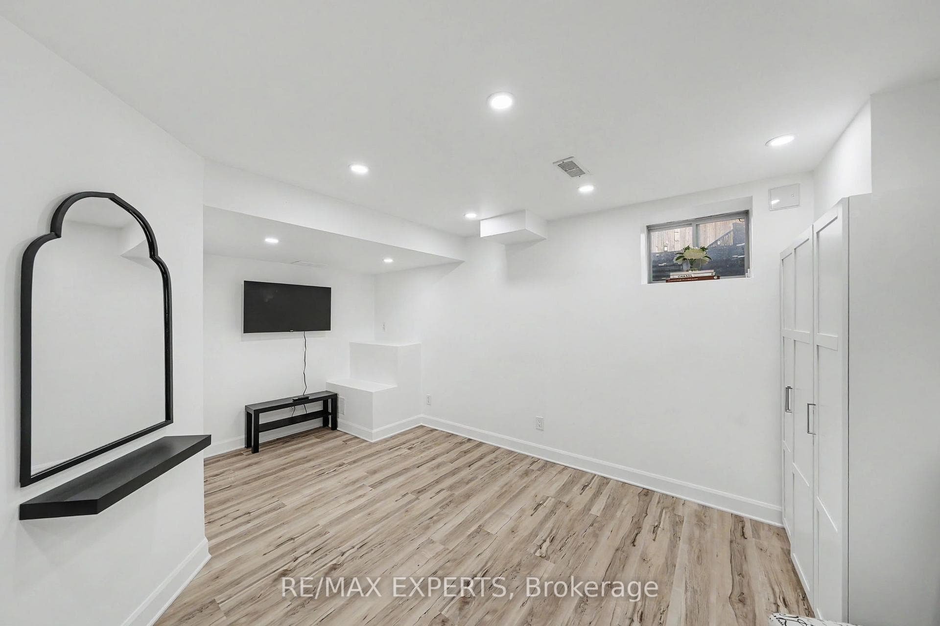 8 Morra Avenue photo 39