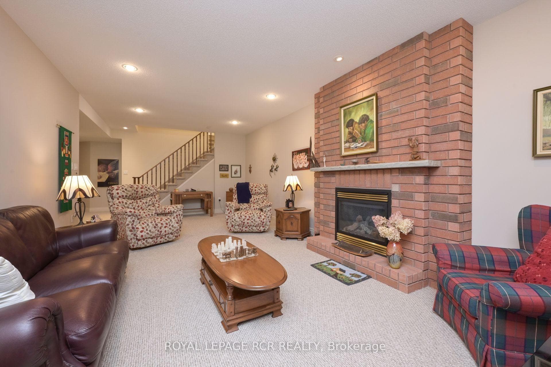 60 Renaissance Point photo 24