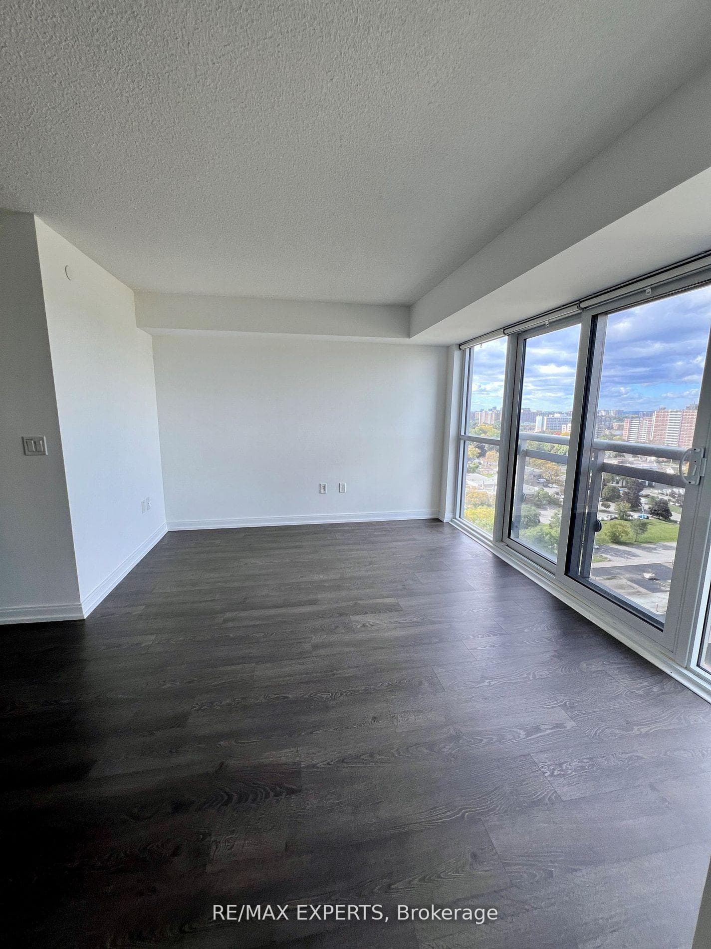 275 Village Green Square Unit 1719 photo 11