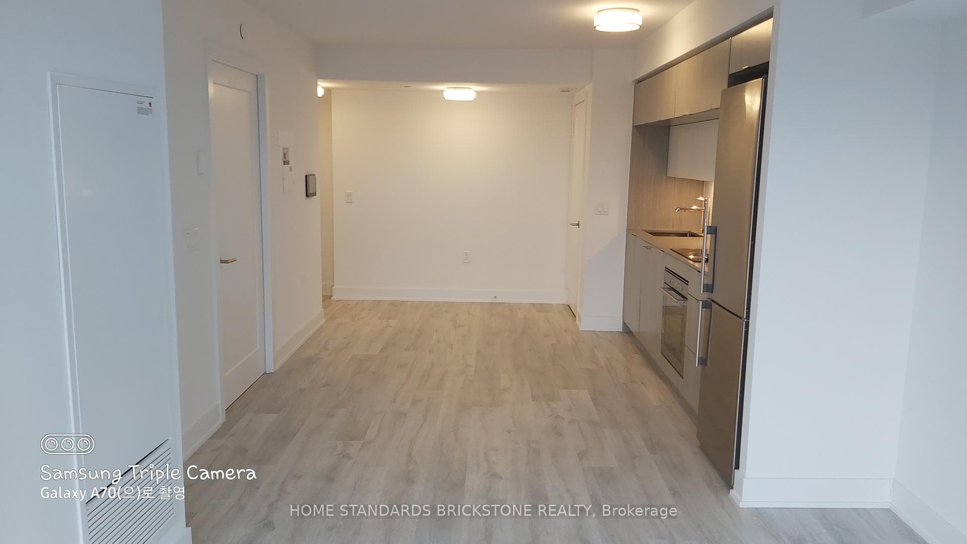 585 Bloor Street Unit 715 photo 12