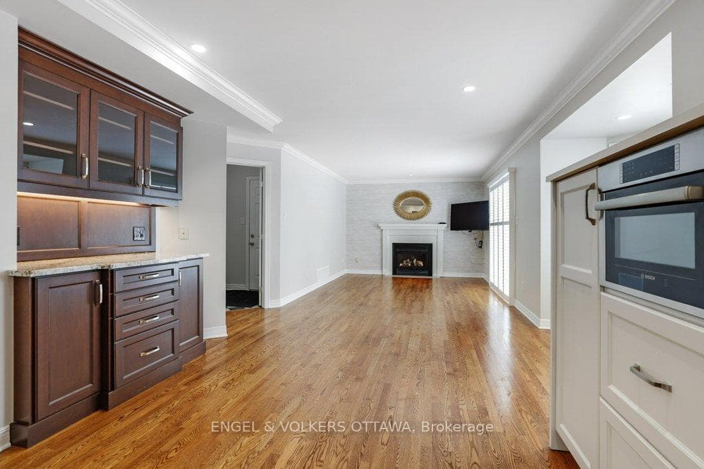 8 Mary Hill Crescent photo 17