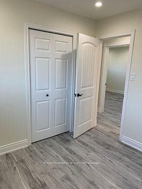 351 Queen Victoria Drive photo 15
