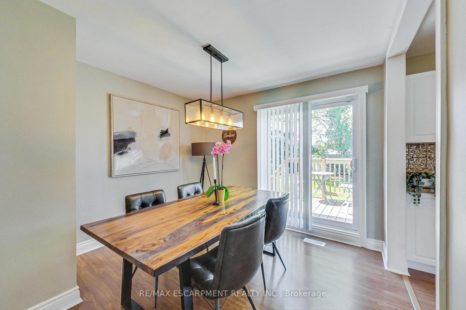 138 Adair Avenue photo 6