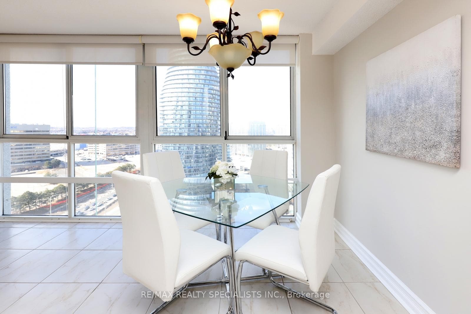 3650 Kaneff Crescent Unit 2407 photo 16