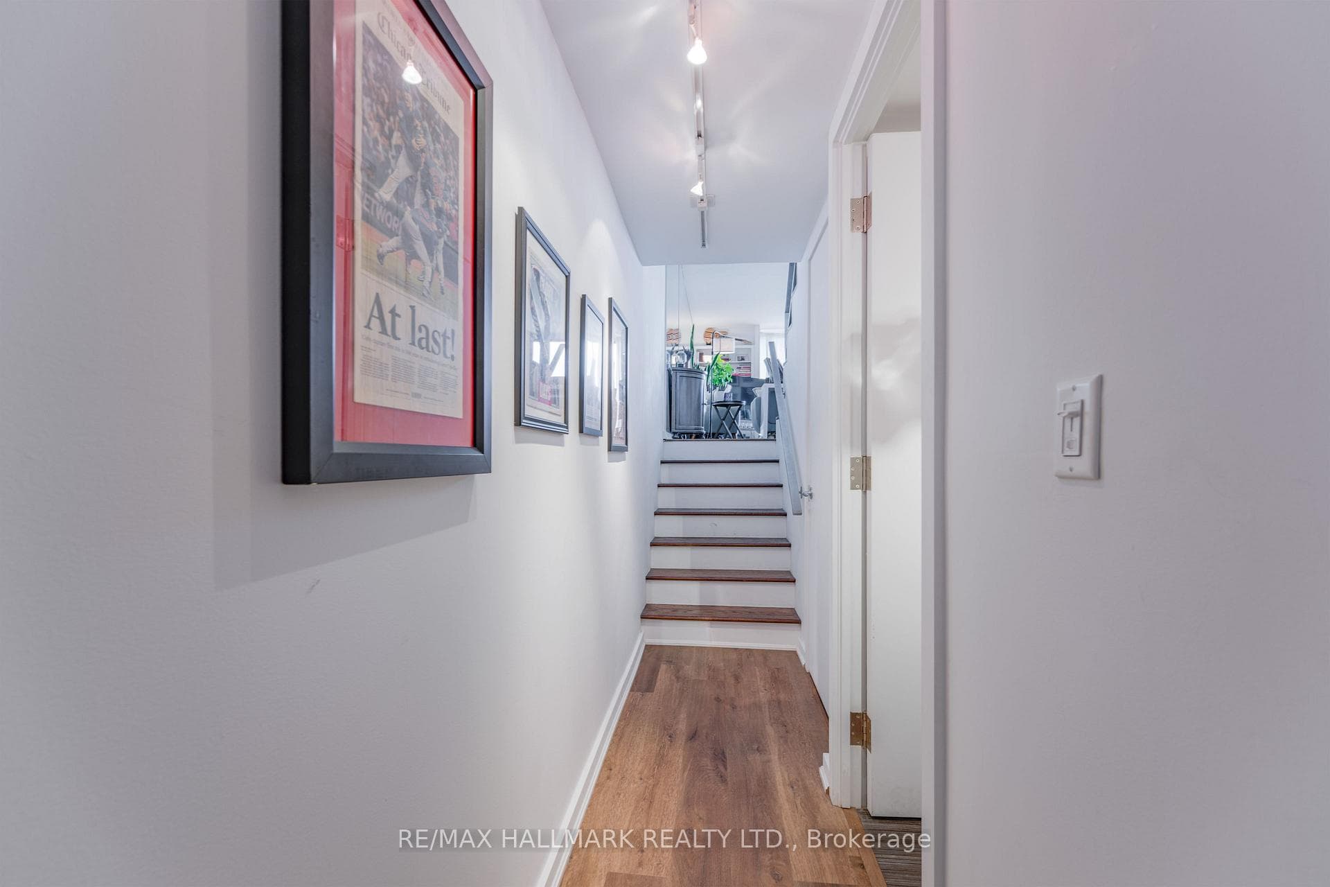 33 Harbour Square Unit 2007 photo 10