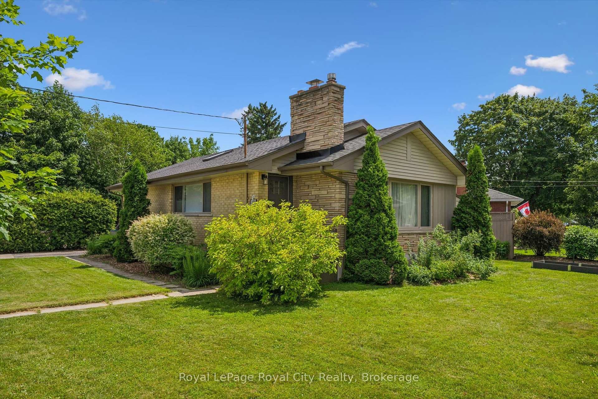 190 Metcalfe Street photo 3