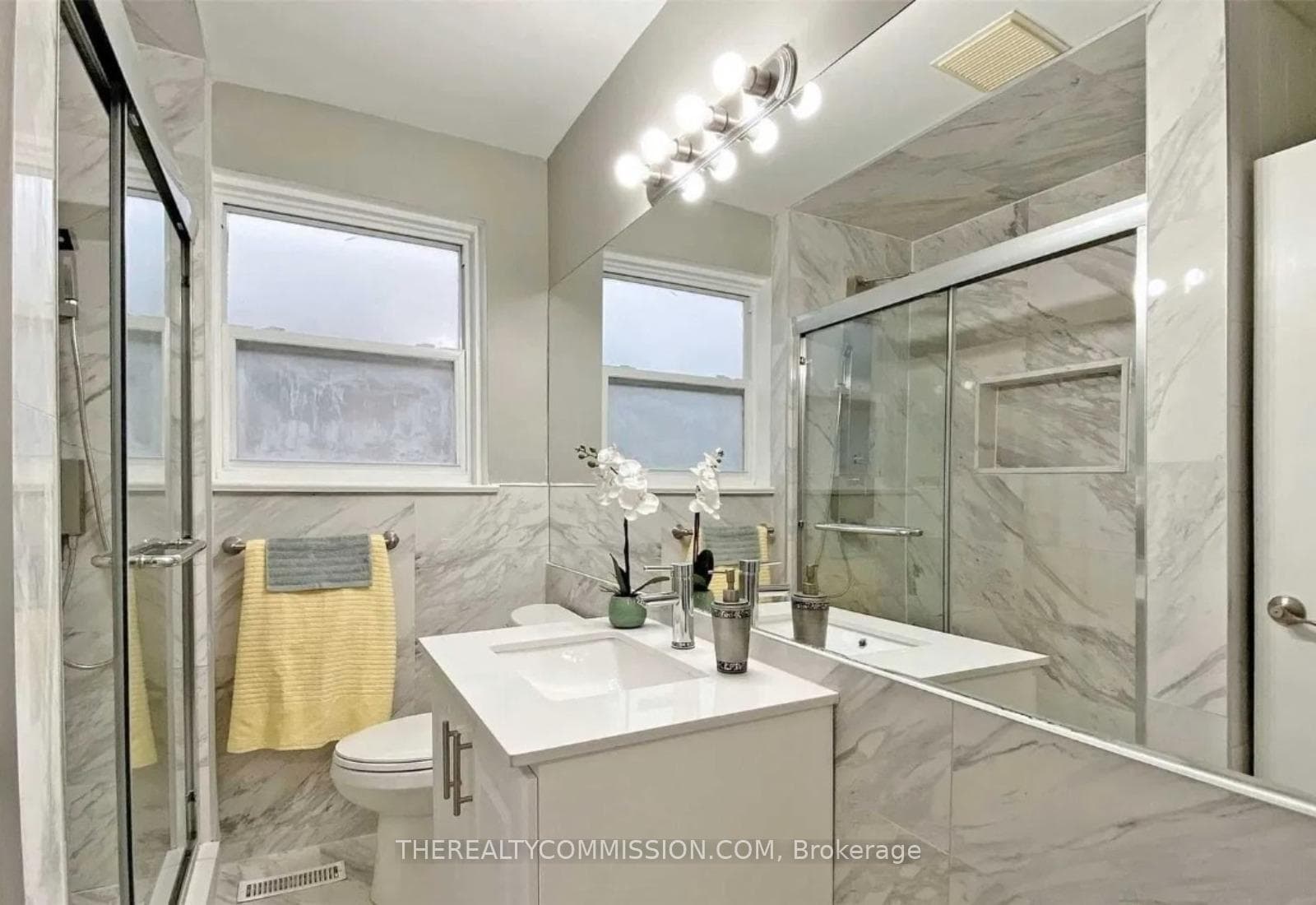 65 Holcolm Road Unit Upper photo 15