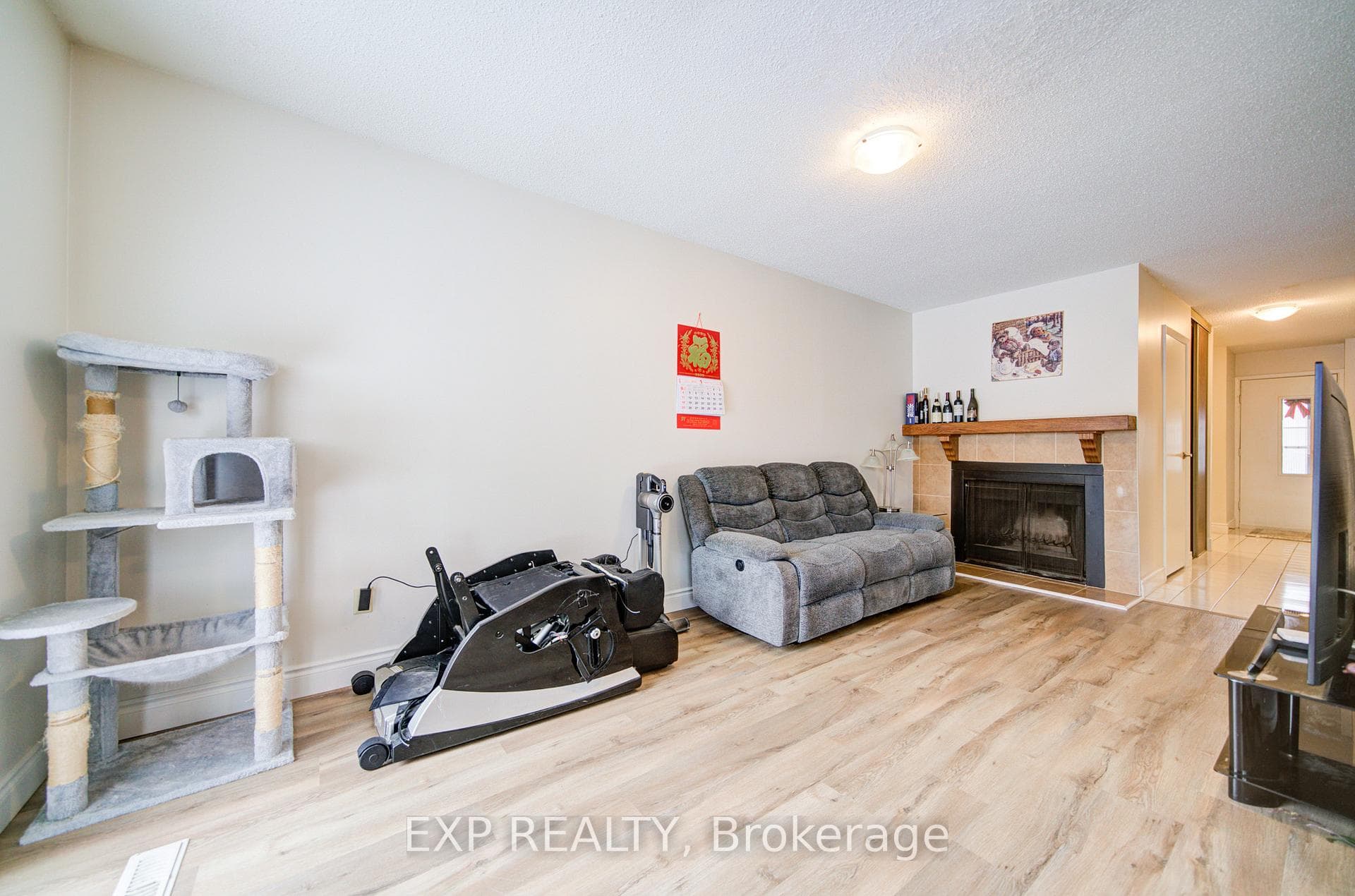 12 Sadlee Cove Crescent photo 8
