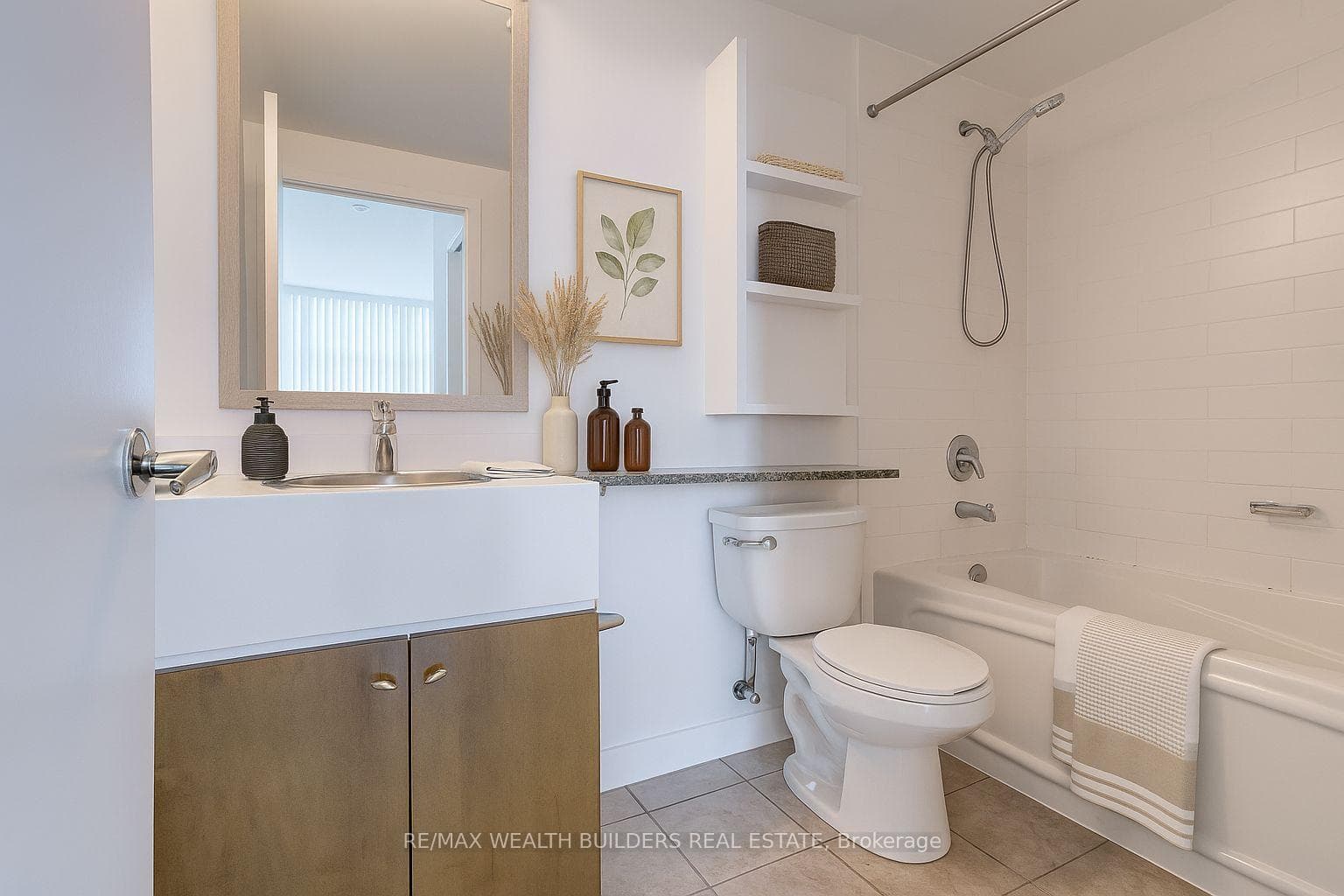 35 Mariner Terrace Unit 712 photo 6