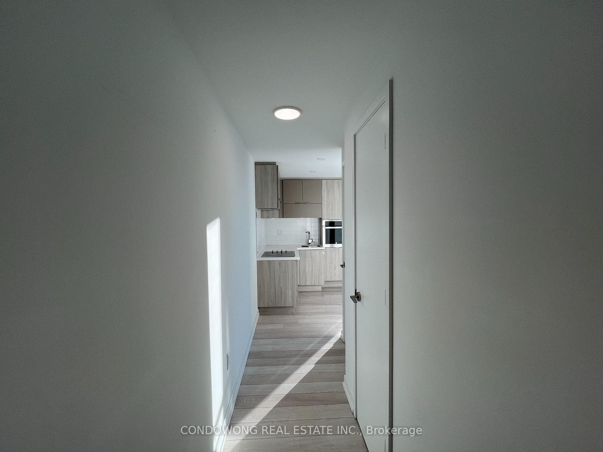 39 Roehampton Avenue Unit 2608 photo 3