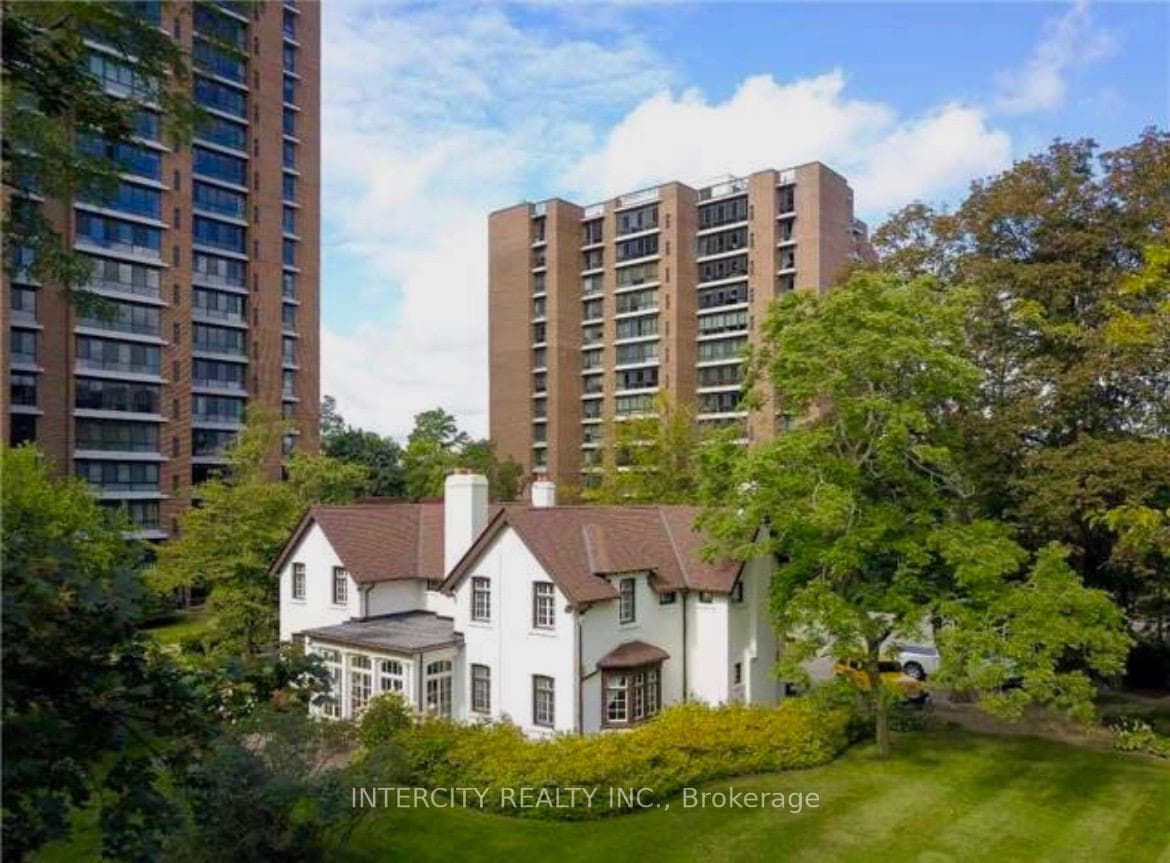 1400 Dixie Road Unit 802 photo 2