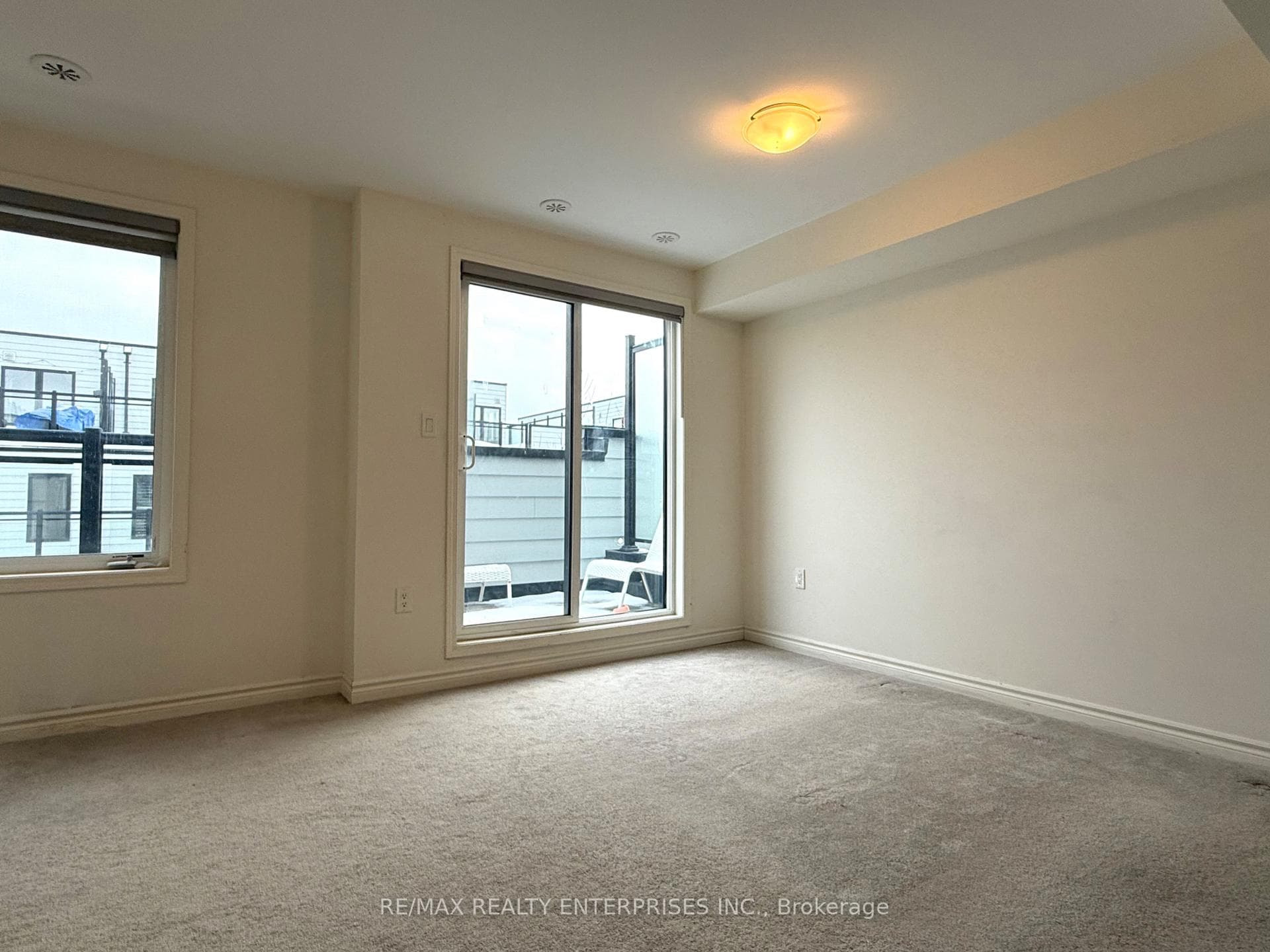 1155 Stroud Lane Unit 13 photo 24