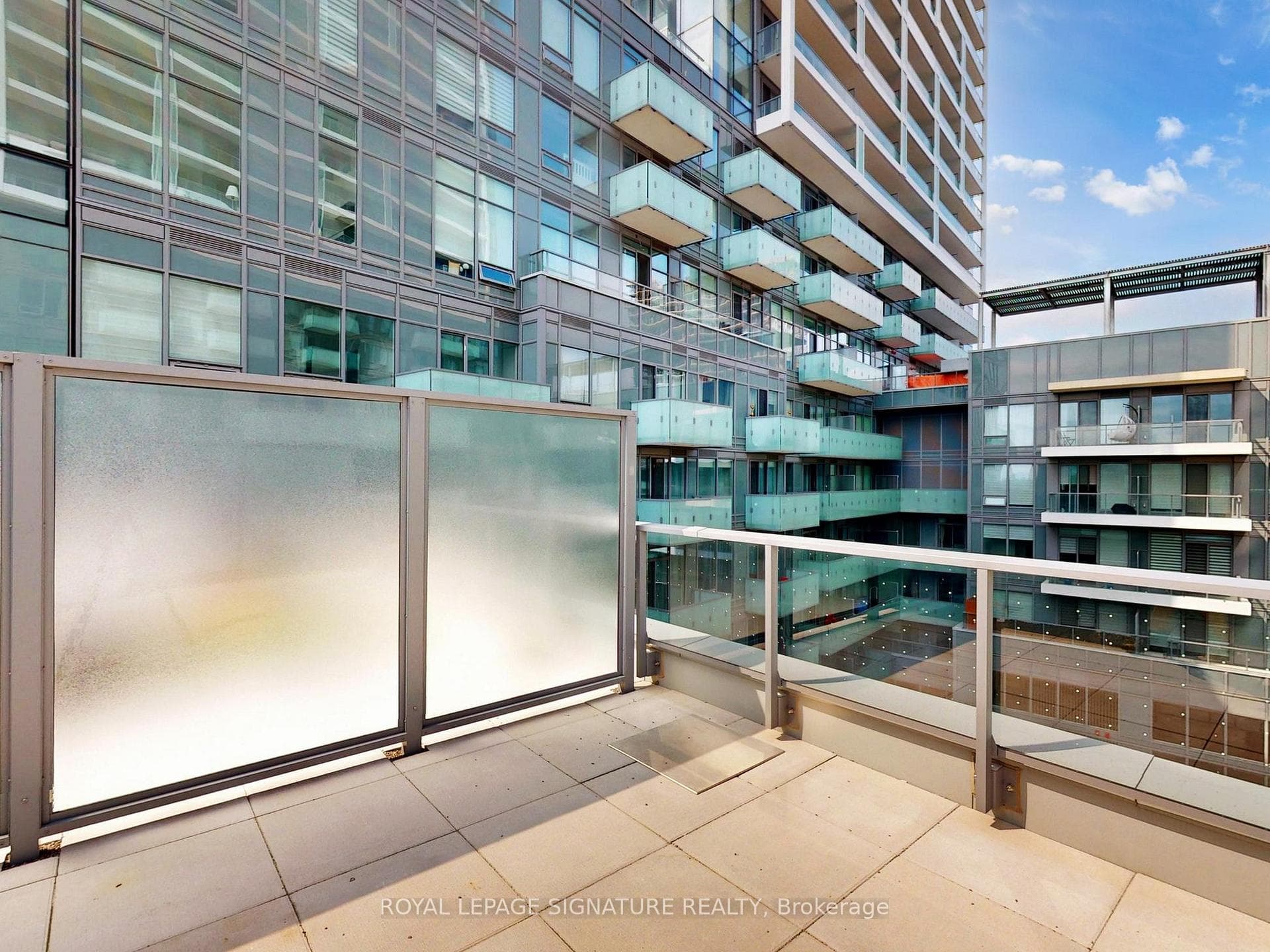 8 Olympic Gdn Drive Unit S608 photo 37