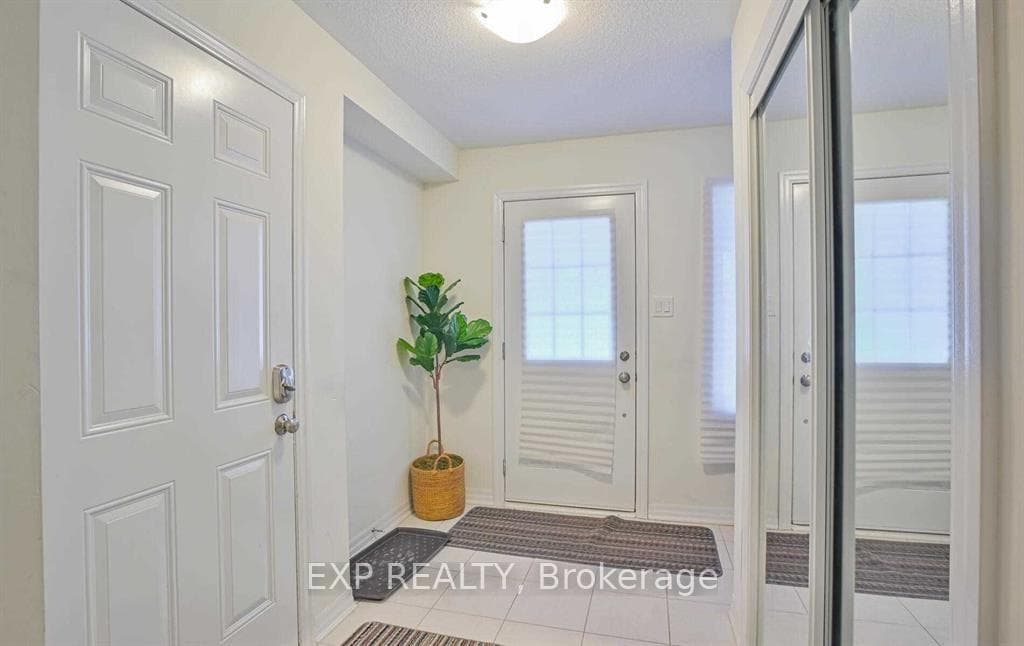22 Spring Creek Drive Unit 64 photo 4