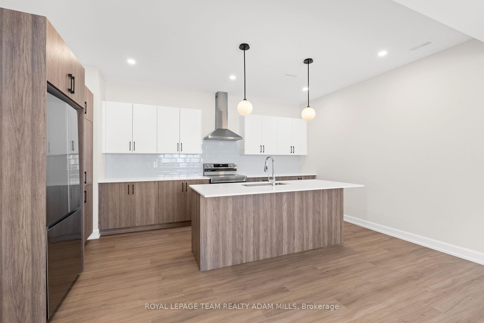 6952 Notre Dame Street photo 5