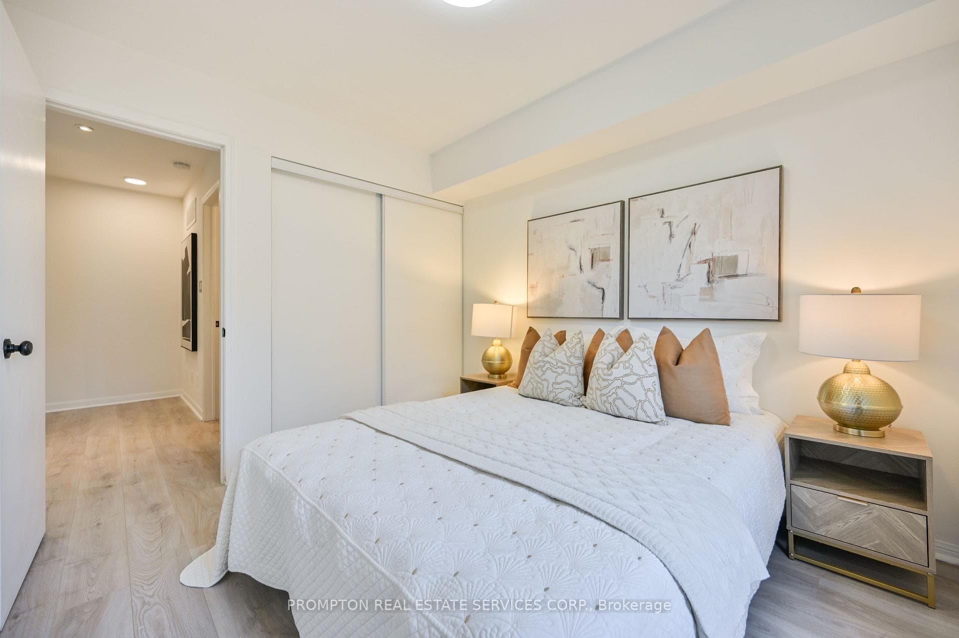 18 Laidlaw Street Unit 1030 photo 22