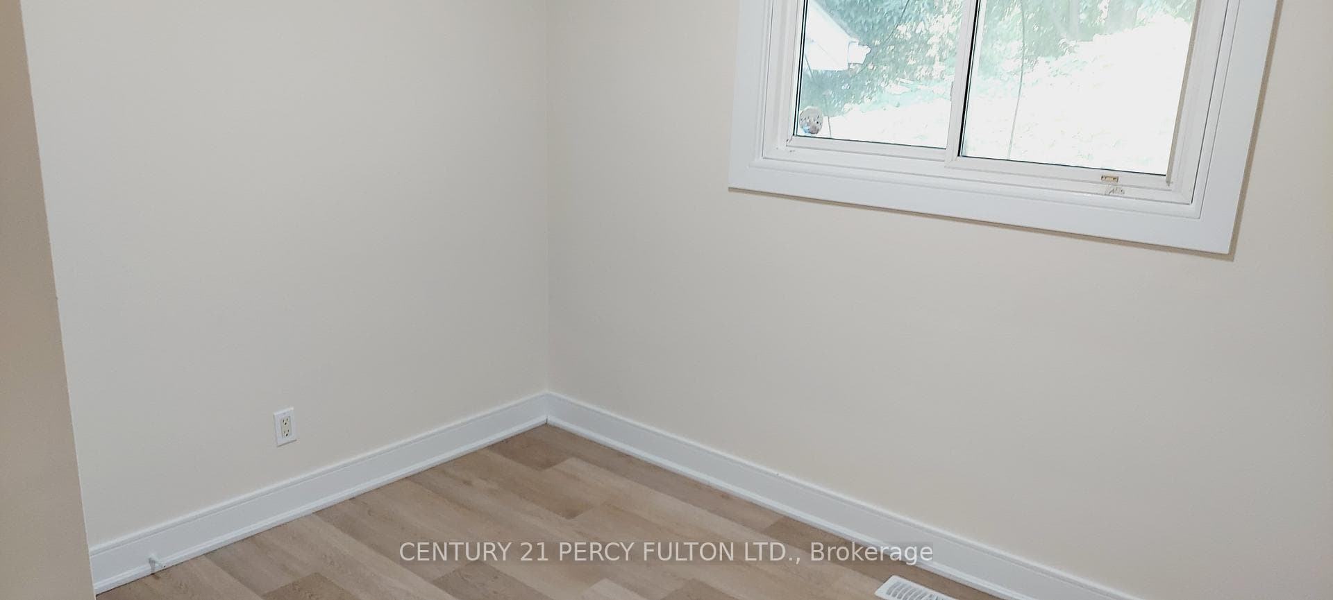 755 Drury Lane Unit main photo 18