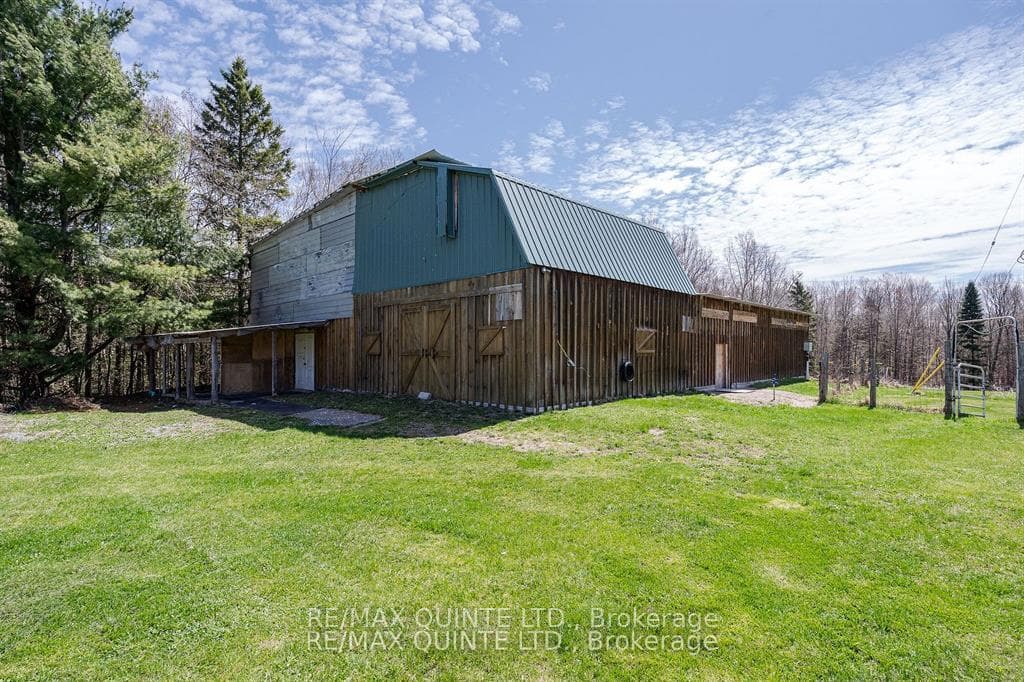 252 Maines Road photo 42