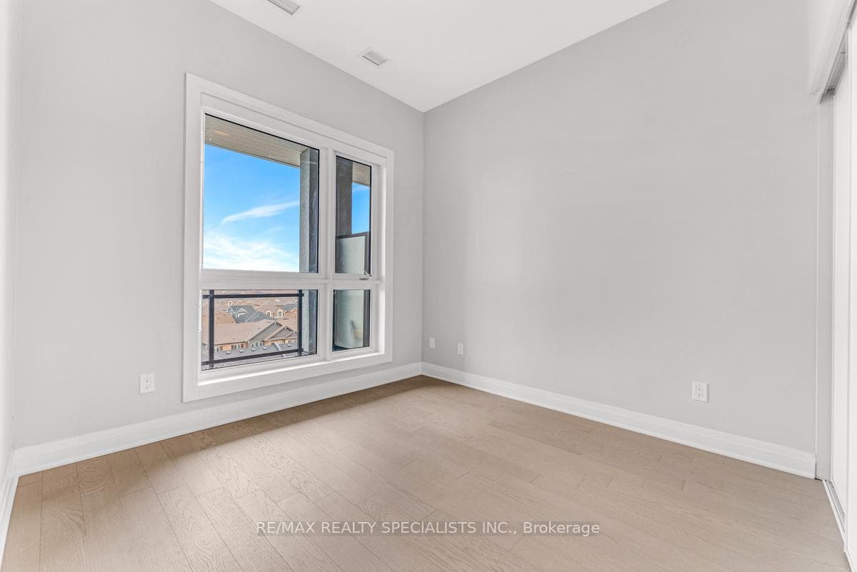 470 Gordon Krantz Avenue Unit 616 photo 15