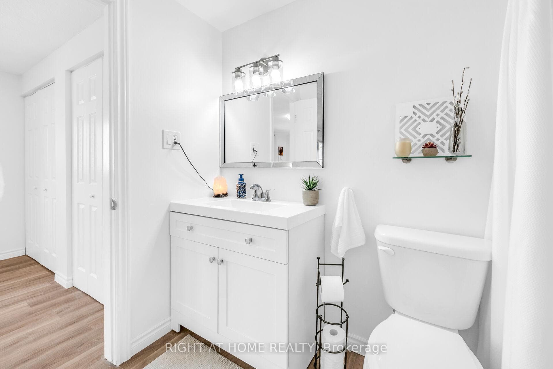 2050 Upper Middle Road Unit 10 photo 24