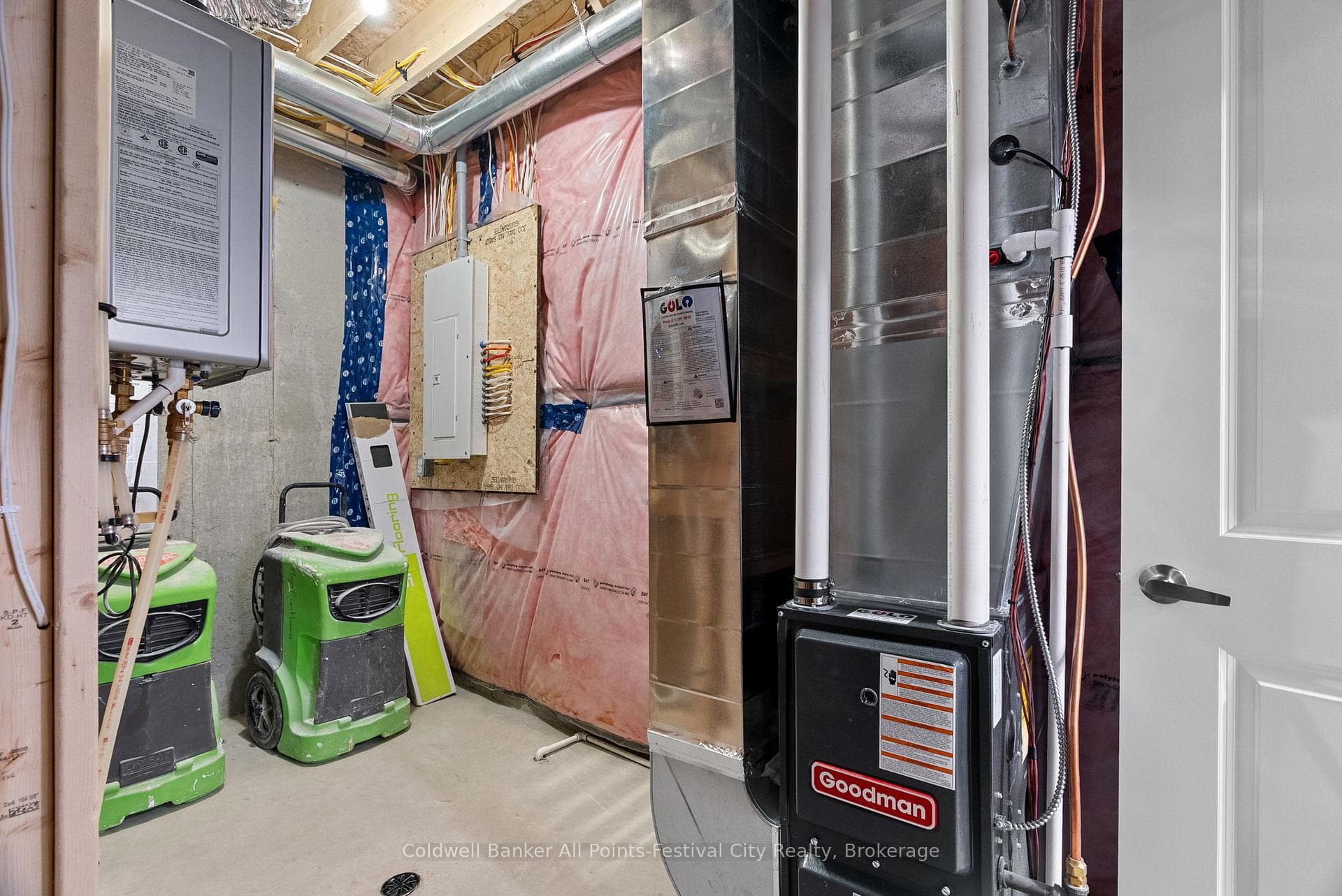 168 Park Street photo 42