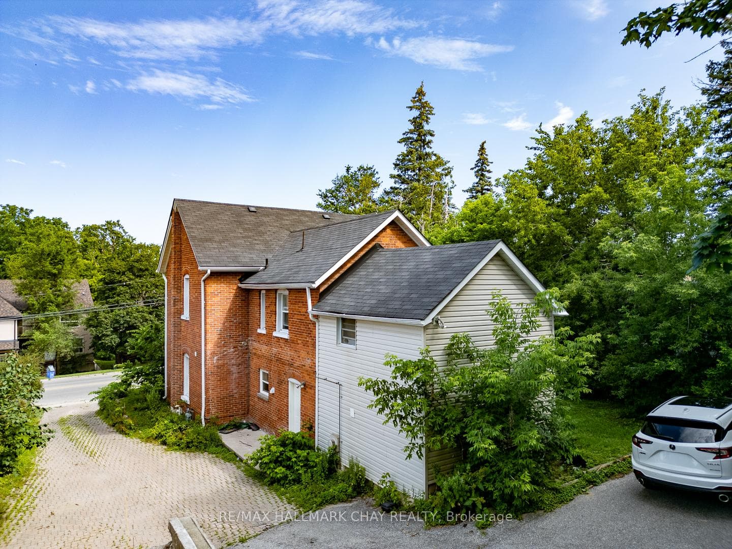 9 Penetang Street photo 4