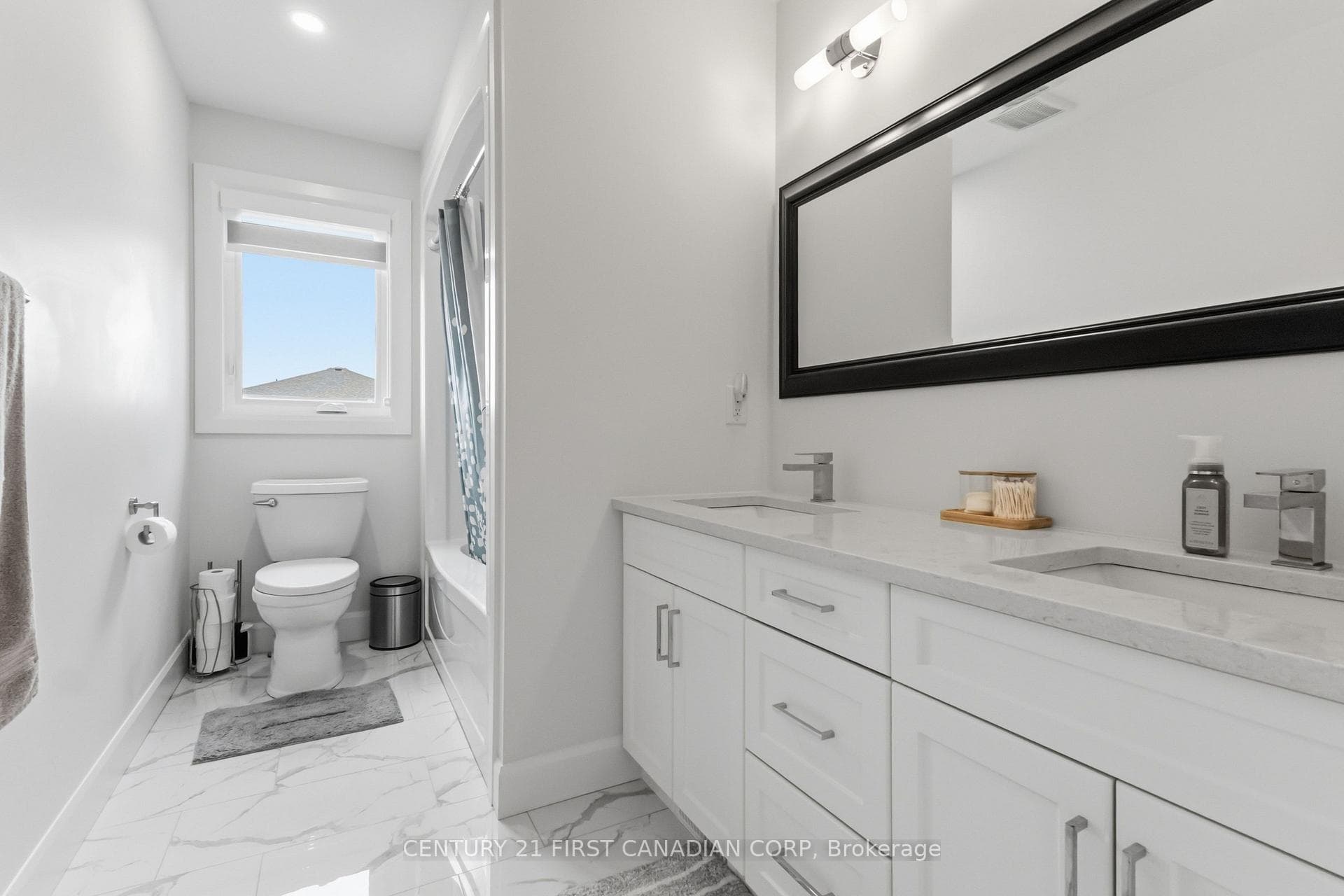 68 Rosina Lane photo 29