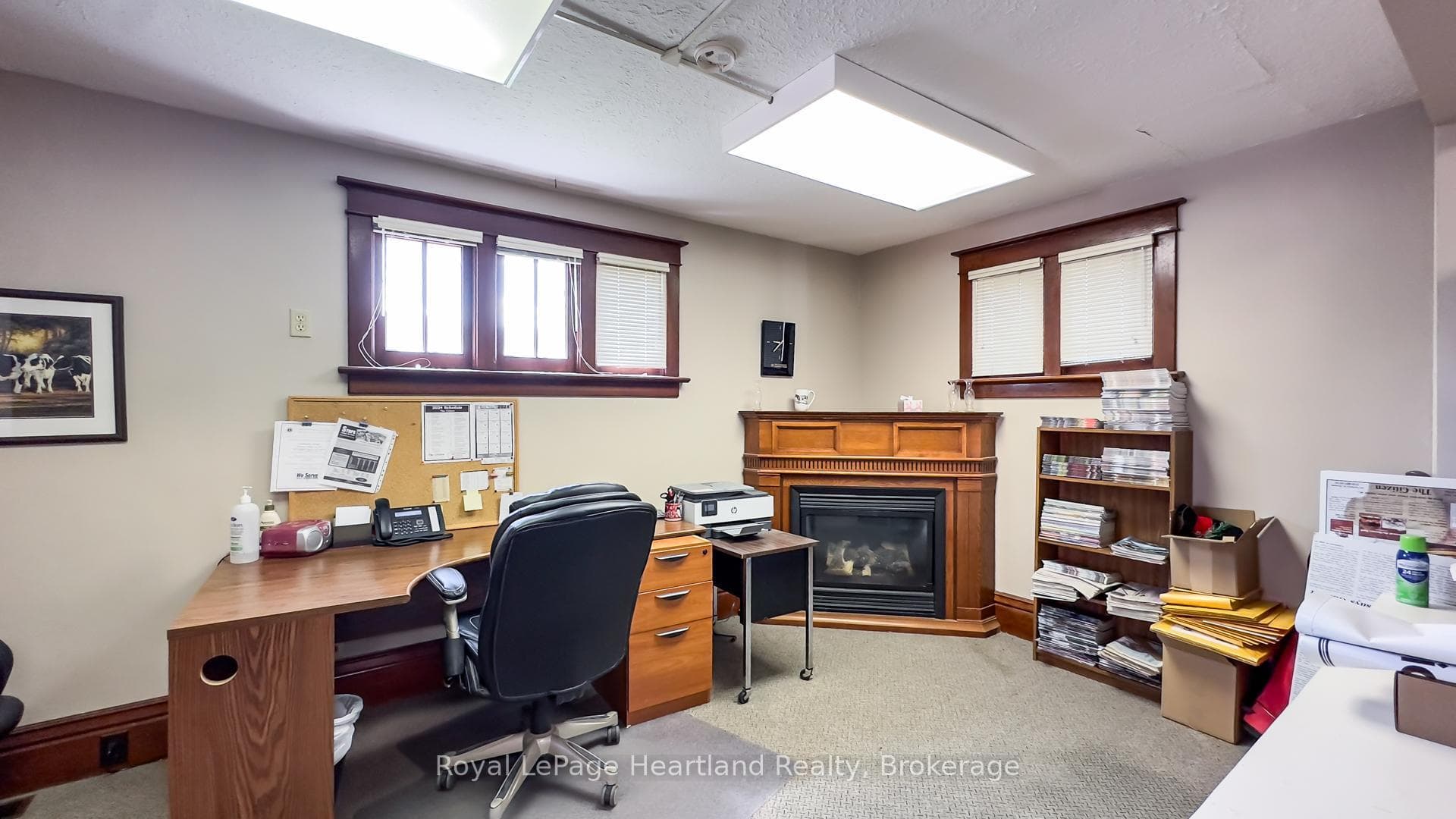 401 QUEEN Street photo 27
