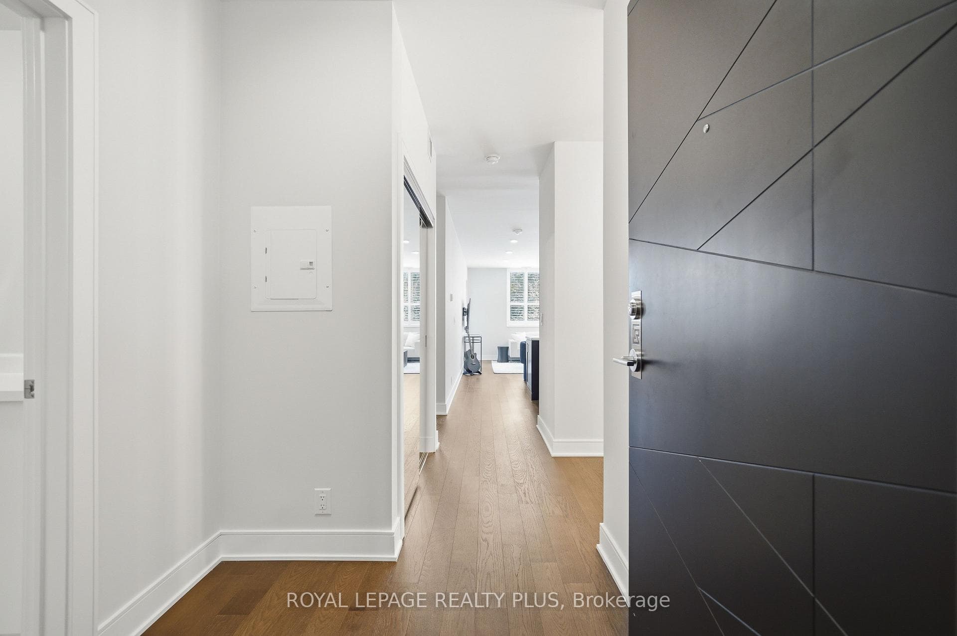 1575 Lakeshore Road Unit 117 photo 31