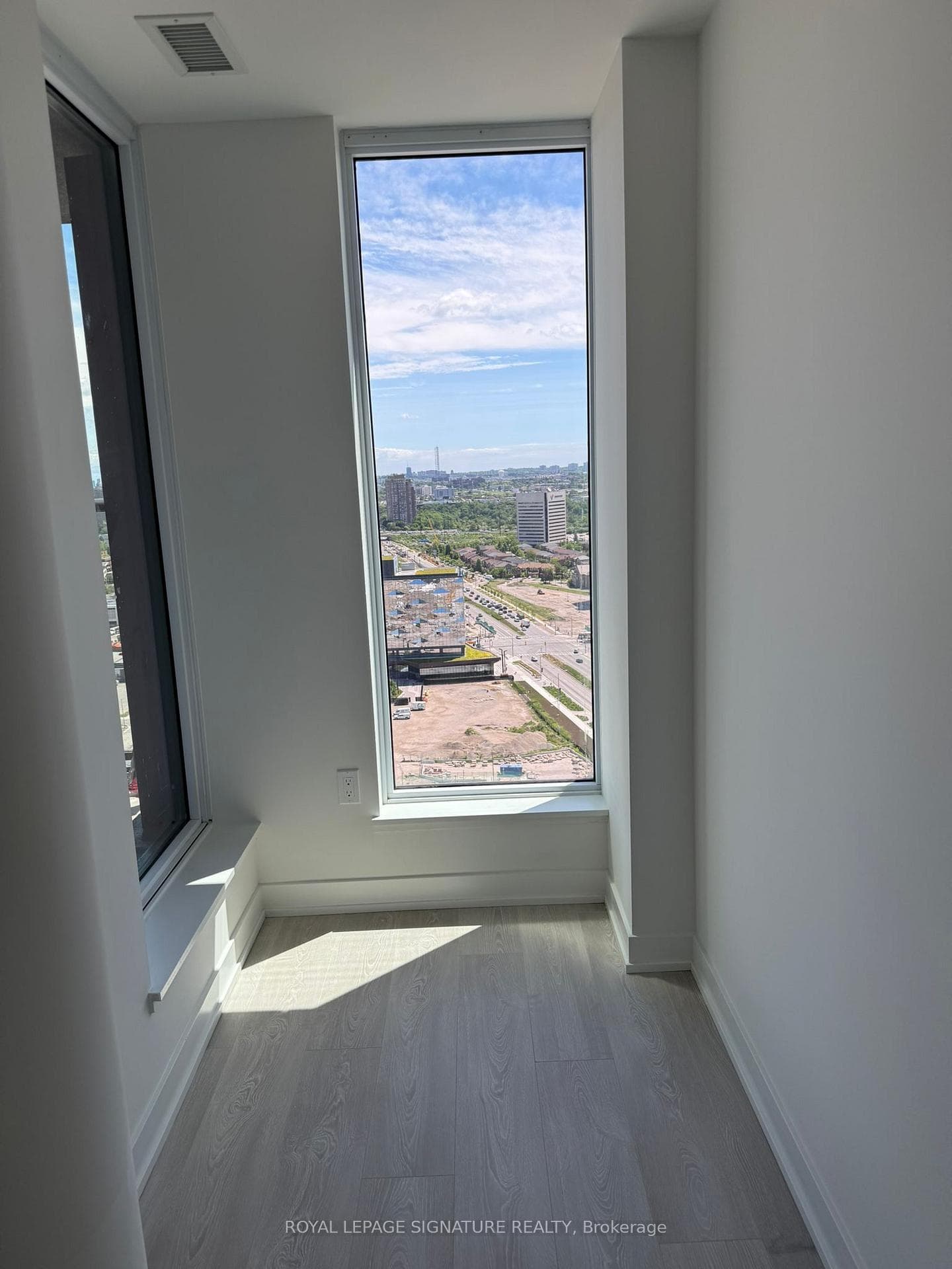 5 Quarrington Lane Unit 2807 photo 11