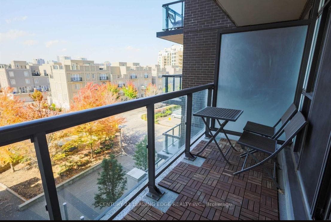 8110 Birchmount Road Unit 401 photo 23